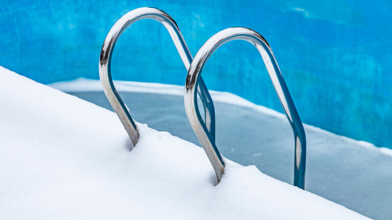 Hoe maak je jouw zwembad winterklaar?